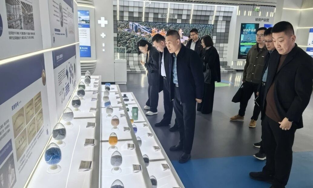 深挖提质增效潜能 对标锻造升级新优势——PP电子5金狮集团部分职能部室赴山东鲁泰控股集团开展对标交流活动1