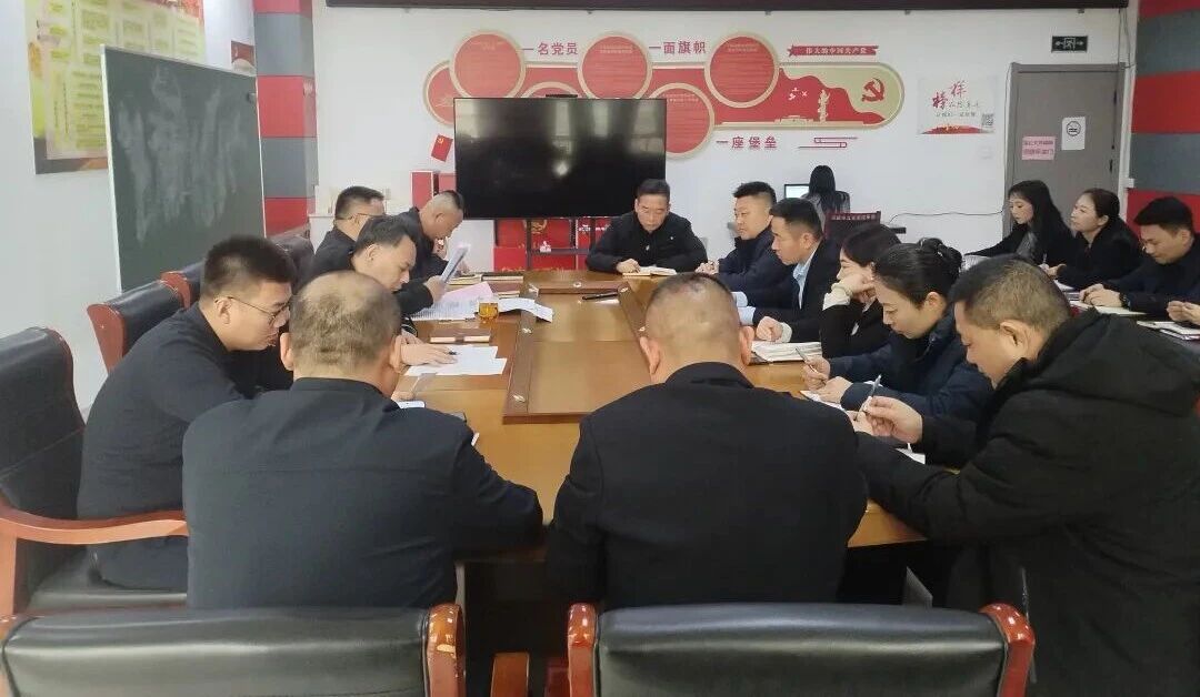 ���᳹��ʵ�������ҵ����᳹��ʵ���š���ץ��������Ա������������Ρ�˫���ᡱ����